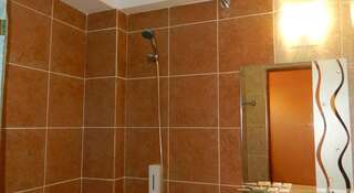 Гостевой дом Villa Rosa Севастополь Классический двухместный номер с 2 отдельными кроватями-1